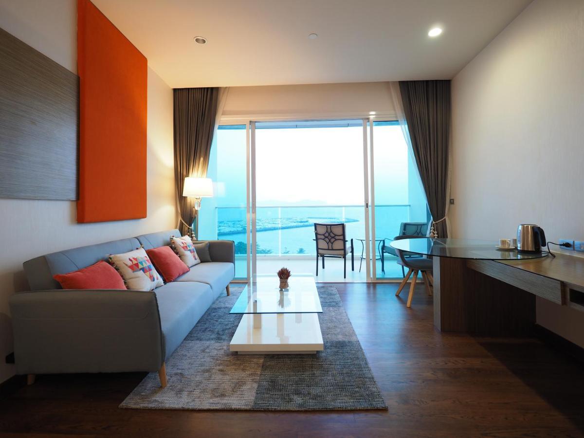 Movenpick Residences Pattaya With Ocean View Na Chom Thian Exterior foto